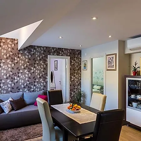 Hotel Cetinic 4*